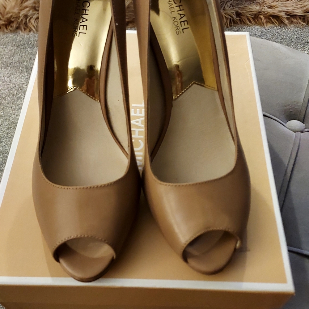 Michael Kors Brown Peep Toe Heels